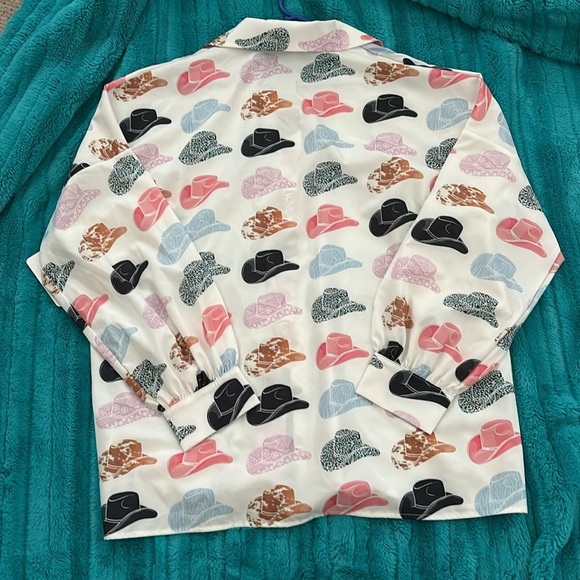 Cowgirl hat button down - Picture 6 of 6